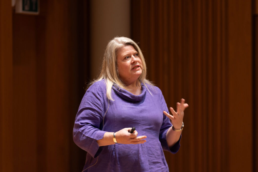 Prof Danielle Schreve